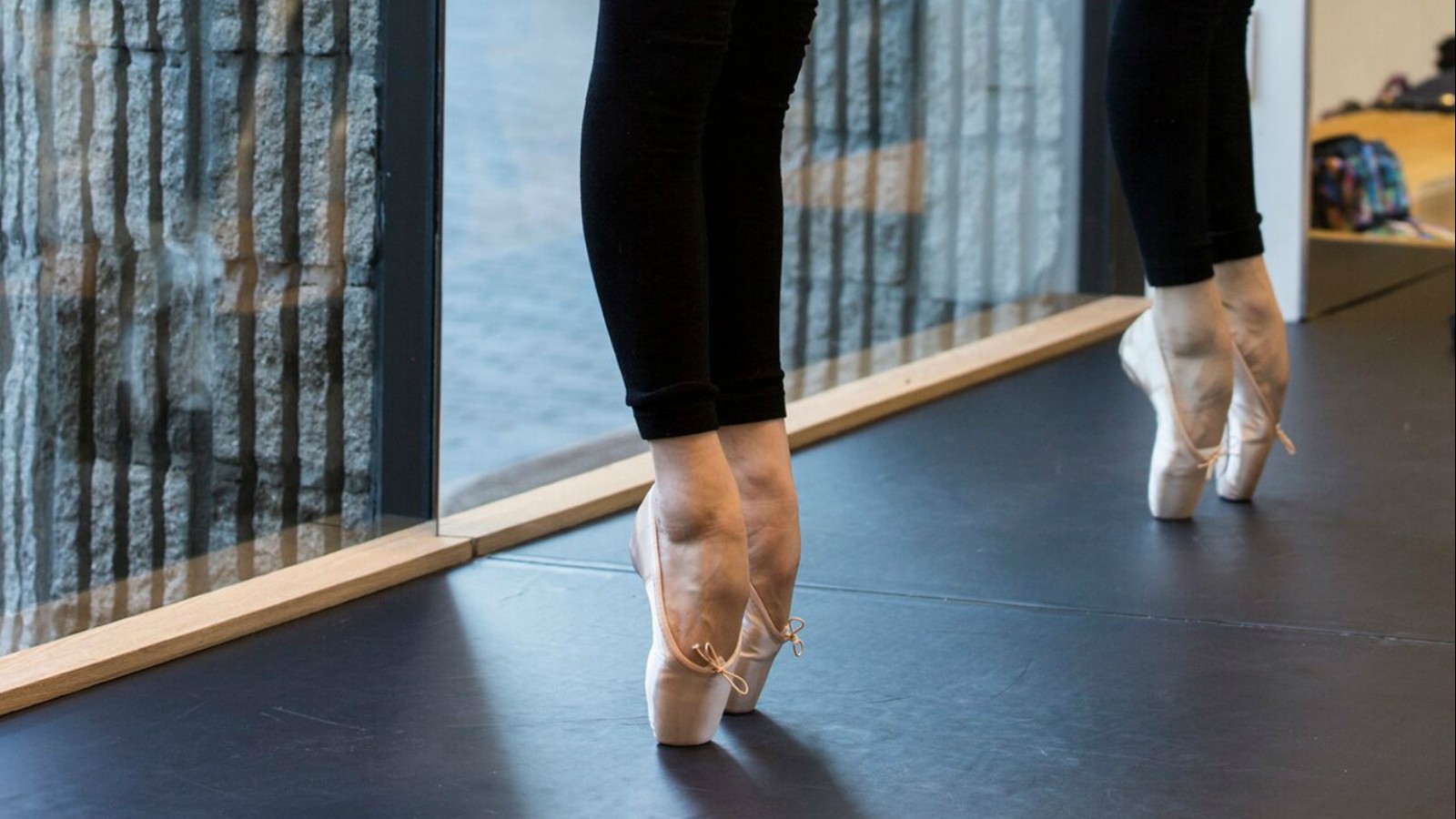 online pointe shoe fitting